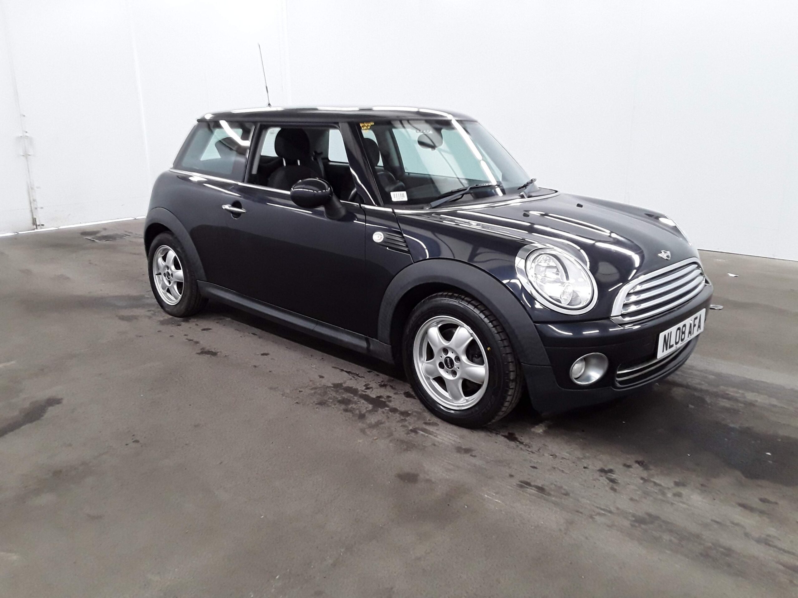 SOLD - 2008 (08) MINI ONE in Metallic Black with only 37K miles from ...