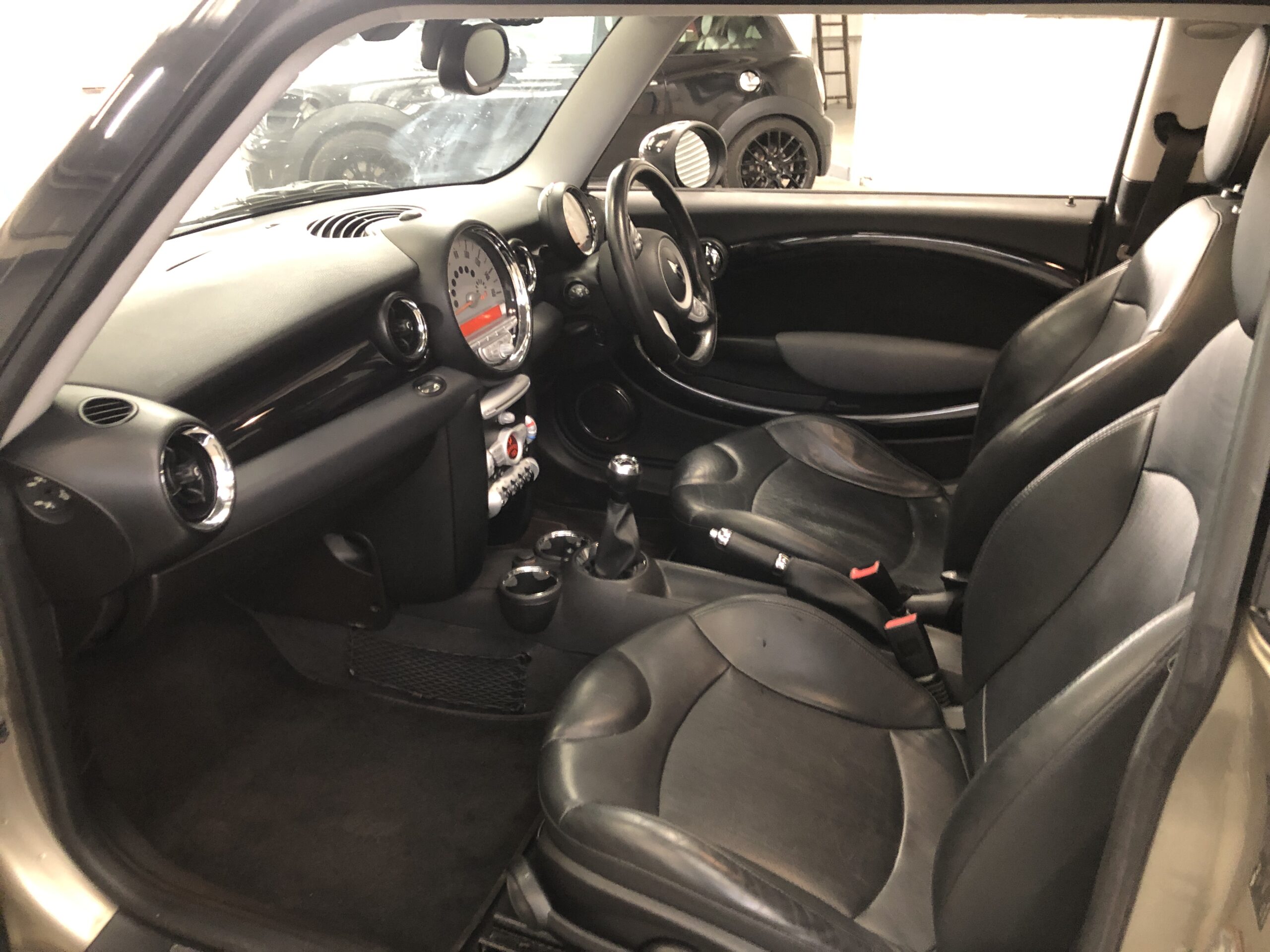 SOLD - 2009 (59) Mini Cooper D - New Clutch and £4225 of extras and 12 ...